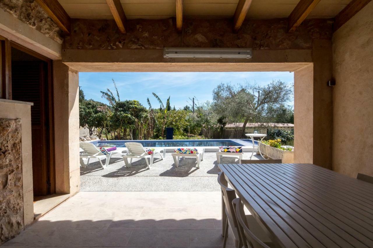 Ferienhaus Samantha & Pool Near Santa Maria